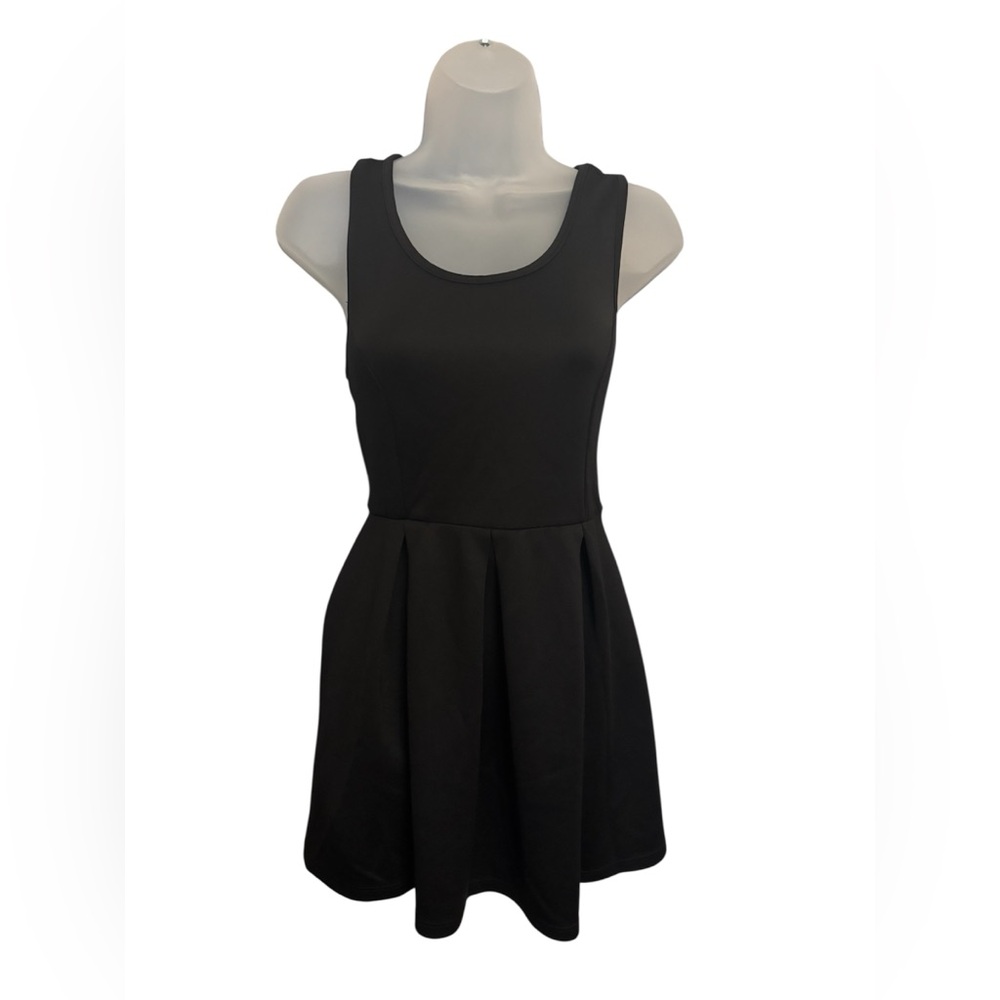 Noble U Black dress